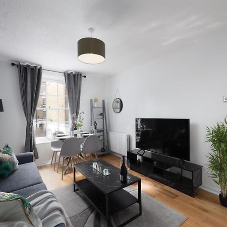 Modern One Bedroom Apartment Next To Old Street 런던 외부 사진